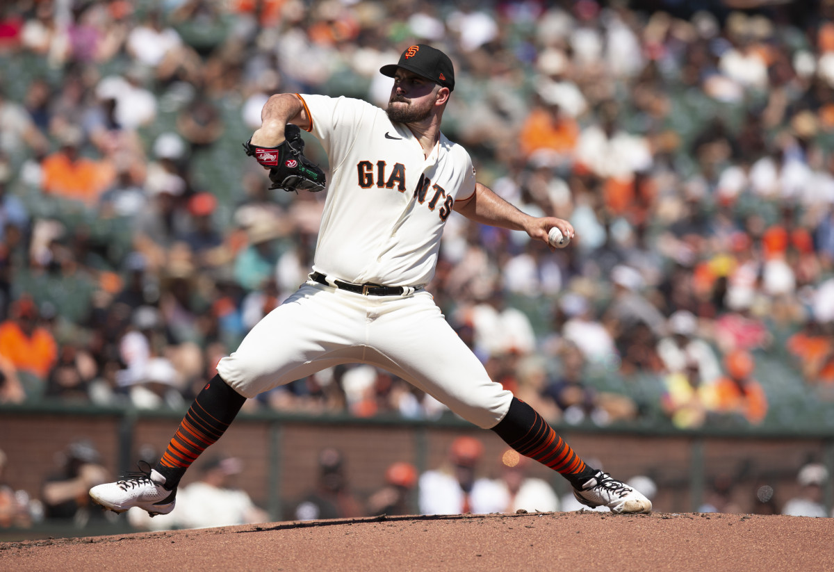 SF Giants starting pitcher Carlos Rodón pitching against the Phillies. (2022)